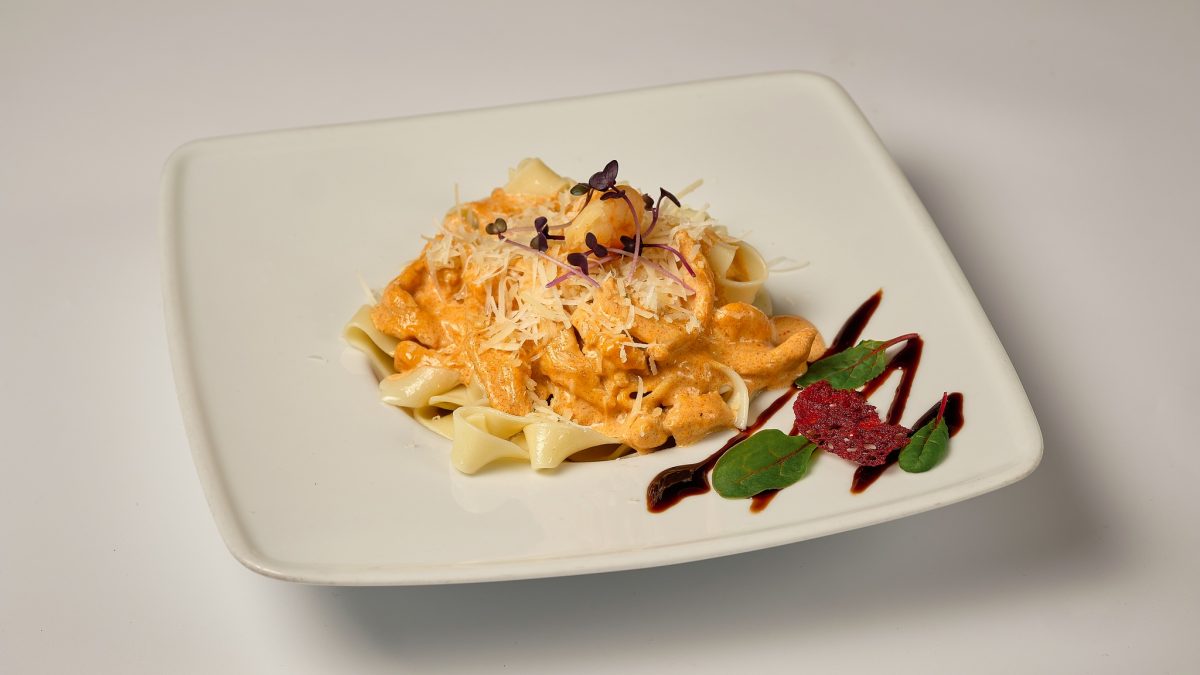 Уж венеція pasta gurman Фетучінні з куркою у вершковому соусі 200/175г